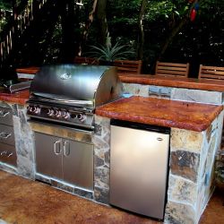 Outdoor Kitchens